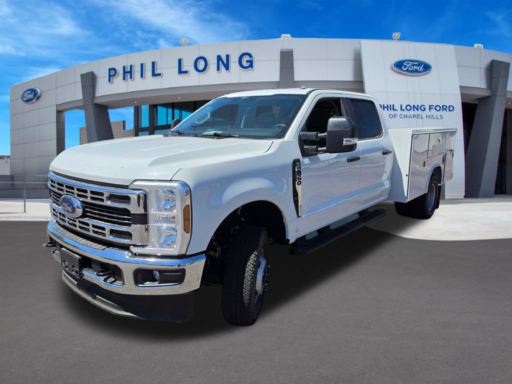 New 2026 Ford F350 XL w/ XL Chrome Package AWD/4WD image 2