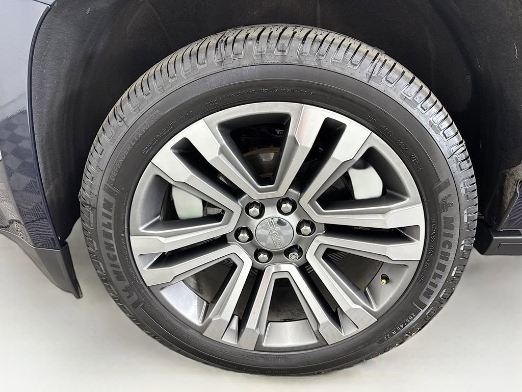 Used 2020 GMC Yukon Denali w/ Denali Ultimate Package image 30
