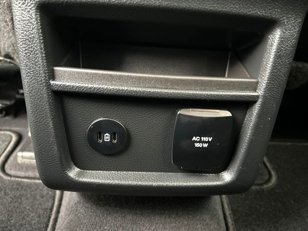 Used 2022 Ford Edge Titanium image 18