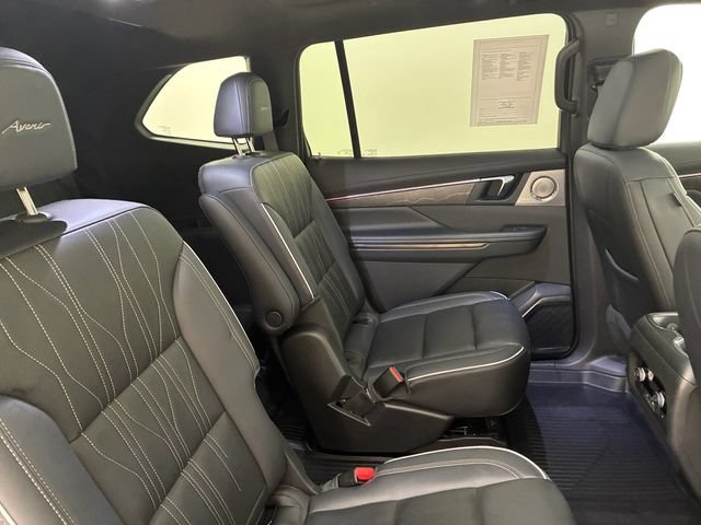 Used 2025 Buick Enclave Avenir w/ Super Cruise Package AWD/4WD image 16