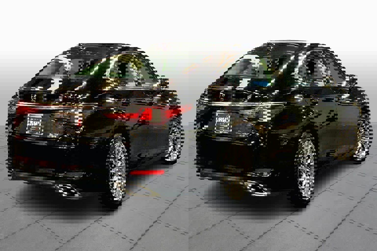 Used 2019 Lexus ES 350 w/ Luxury Package image 12