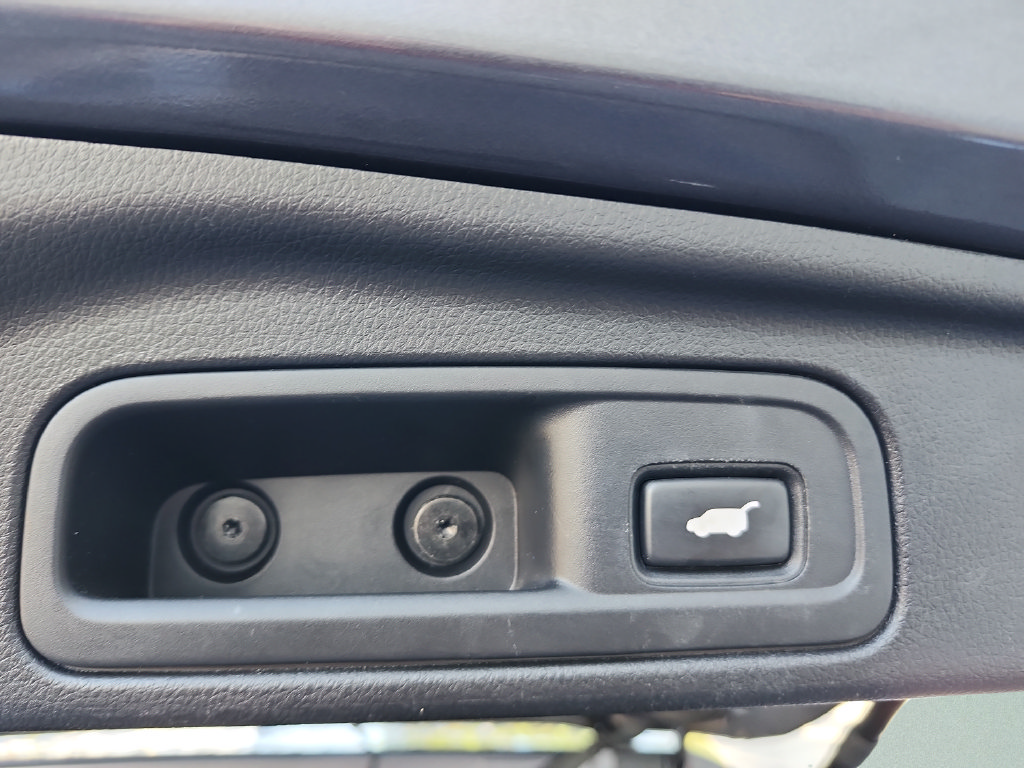 Used 2017 Honda Pilot Elite image 42