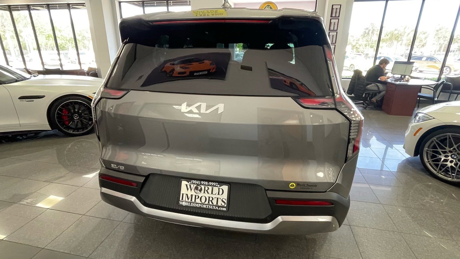 Used 2024 Kia EV9 Light Long Range image 8