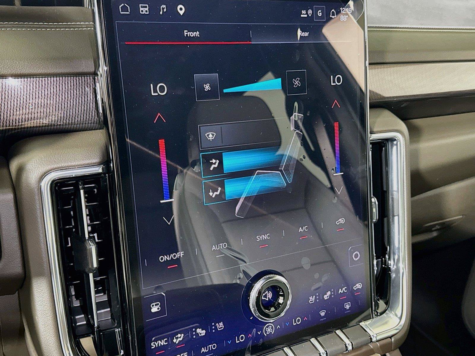 New 2027 GMC Yukon XL Elevation w/ LPO, Floor Liner Package AWD/4WD image 10