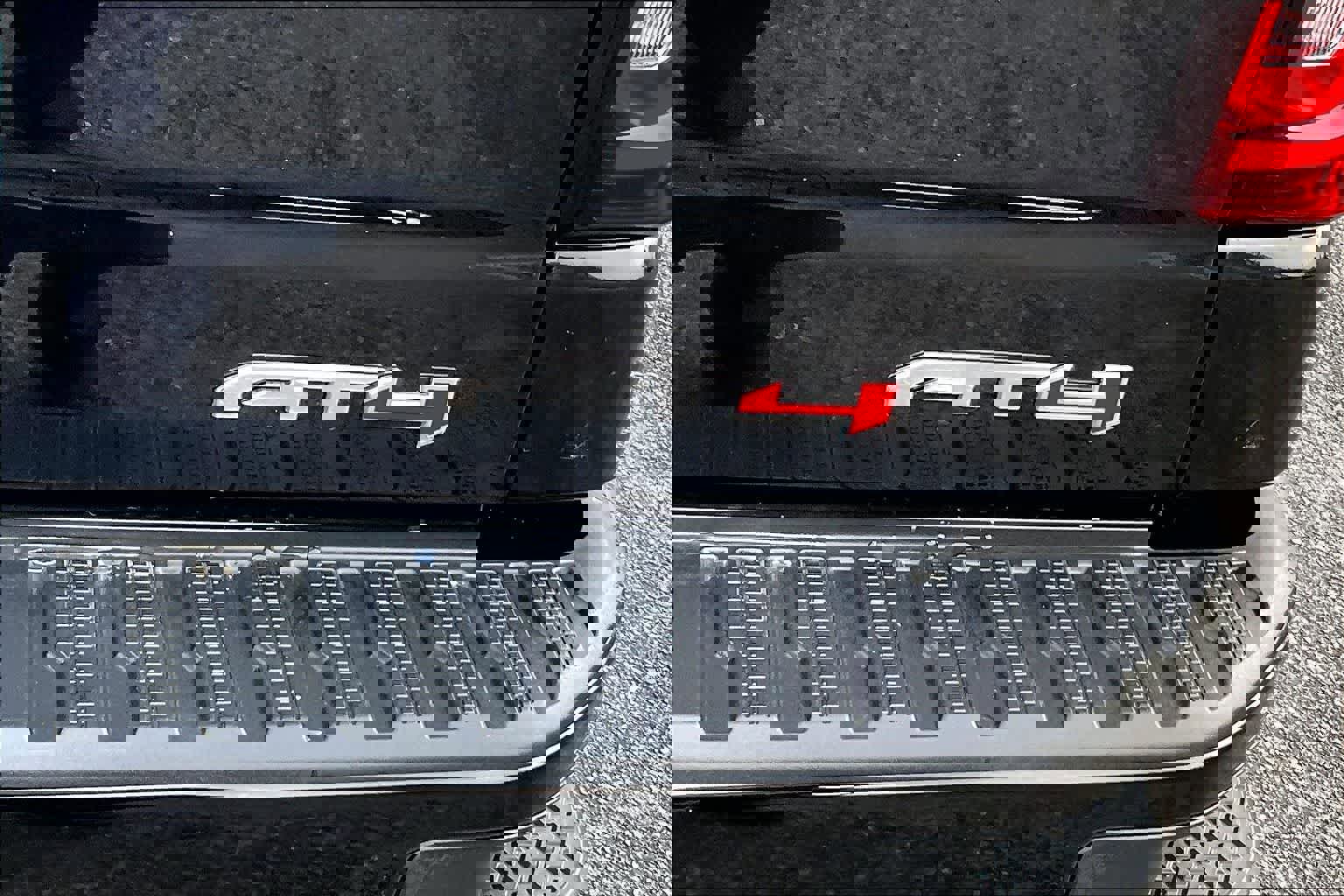 Used 2023 GMC Sierra 1500 AT4 w/ AT4 Preferred Package image 7