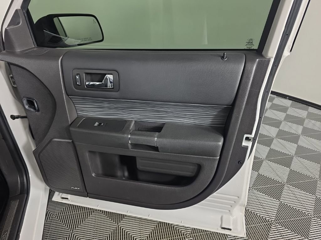 Used 2016 Ford Flex Limited w/ Limited Appearance Package image 42