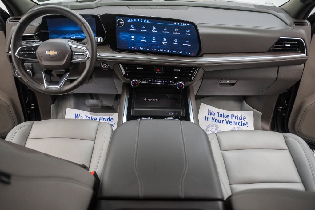 Used 2025 Chevrolet Tahoe LT w/ Comfort Package RWD image 24