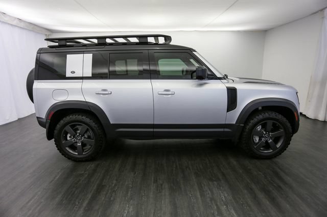 Used 2020 Land Rover Defender 110 SE AWD/4WD image 6