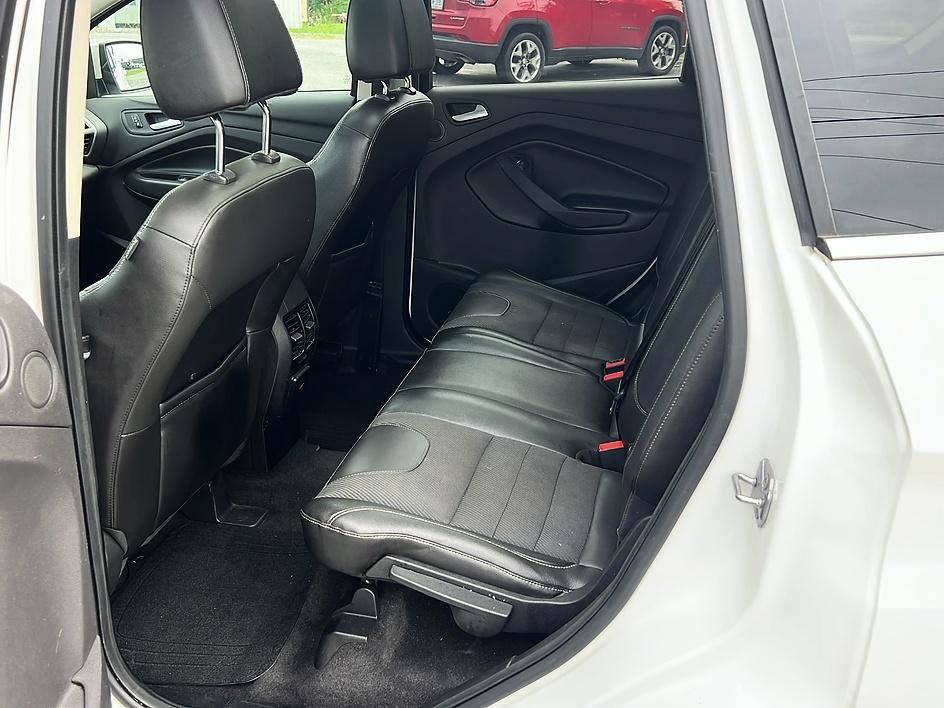 Used 2013 Ford Escape Titanium AWD/4WD image 16