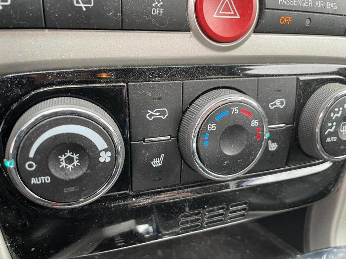 Used 2012 Chevrolet Captiva Sport LT w/ Convenience Package FWD image 36