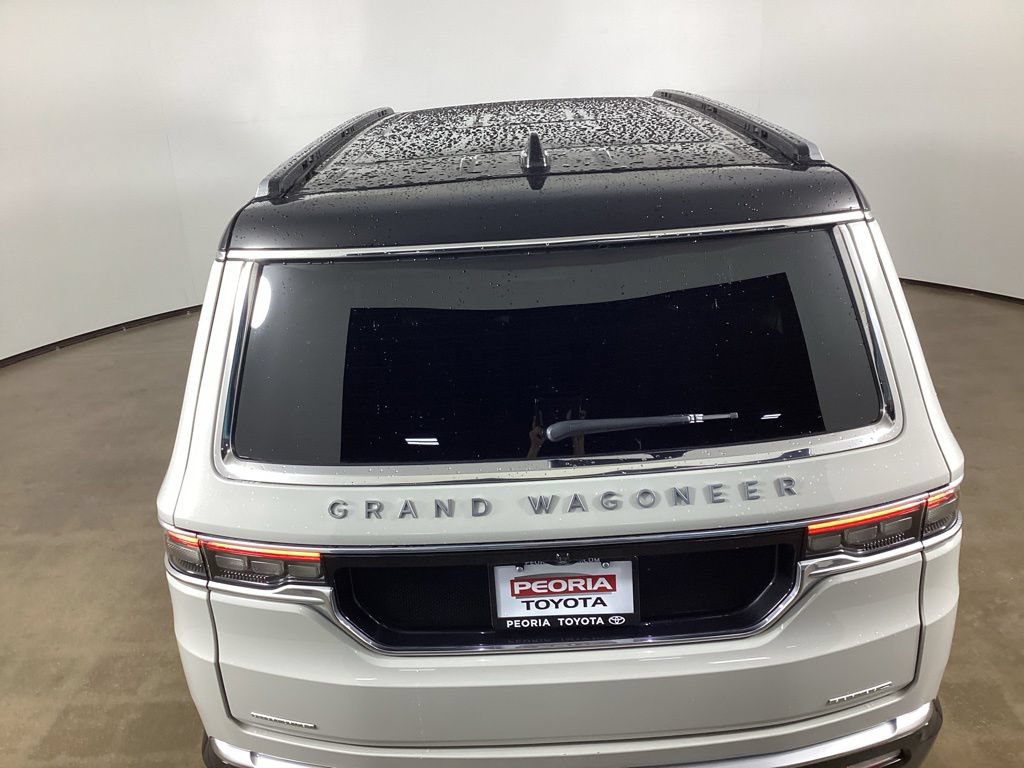 Used 2022 Jeep Grand Wagoneer Series I AWD/4WD image 11
