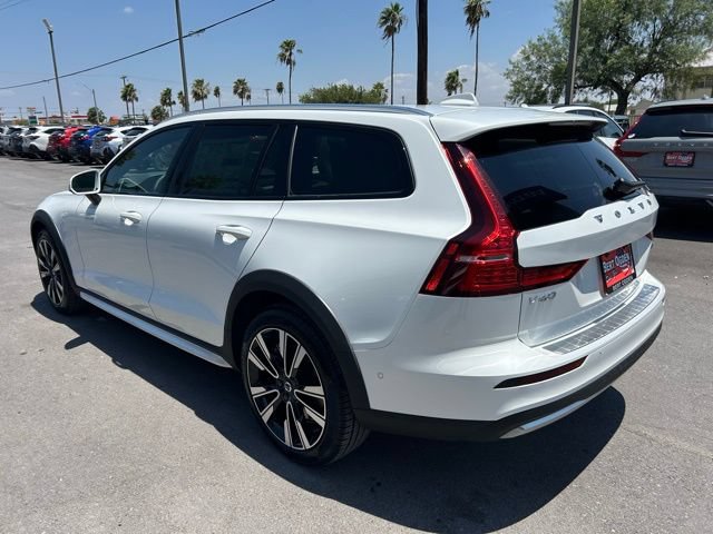 New 2026 Volvo V60 B5 Cross Country Ultra w/ Protection Package Premier AWD/4WD image 5