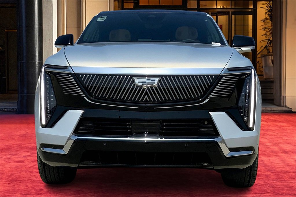 New 2025 Cadillac Escalade IQ Luxury 2 image 3