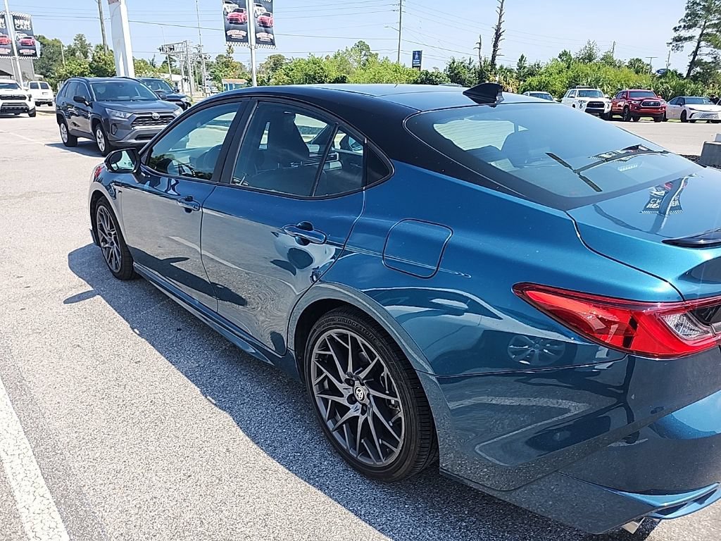 Used 2025 Toyota Camry XSE FWD image 17
