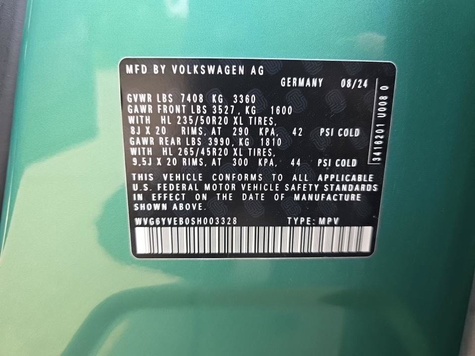 Used 2025 Volkswagen ID. Buzz 1st Edition AWD/4WD image 18