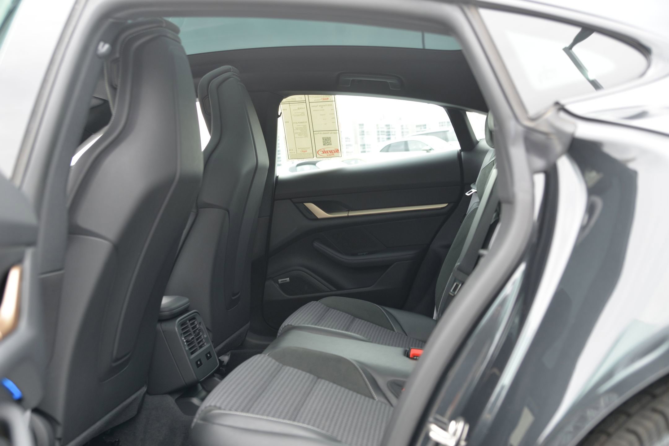 Certified 2025 Porsche Taycan 4S image 22