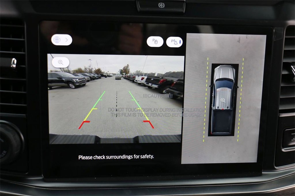 New 2026 Ford F250 Lariat w/ Black Appearance Package image 18