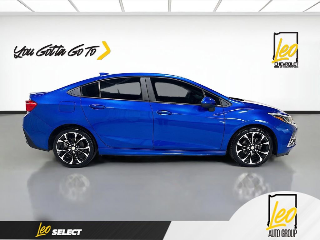 Used 2019 Chevrolet Cruze Premier w/ Sun And Sound Package FWD image 4