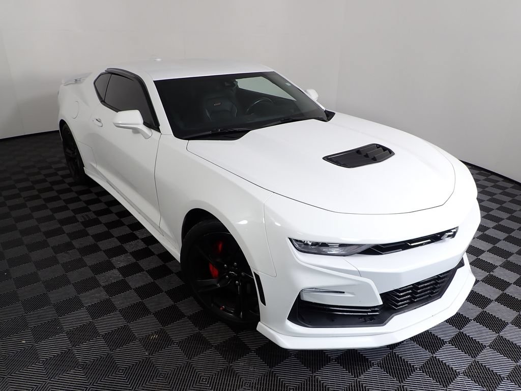 Used 2022 Chevrolet Camaro SS w/ LPO, Ground Effects Package RWD image 10
