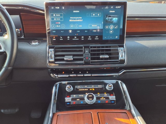 Certified 2023 Lincoln Navigator Reserve RWD image 9