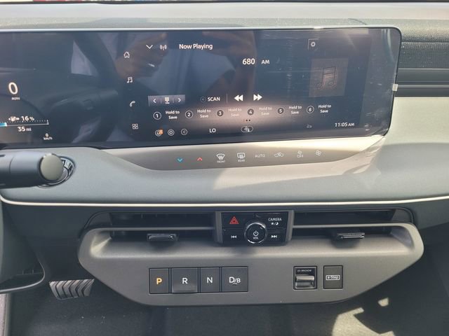 New 2026 Nissan Leaf FWD image 10