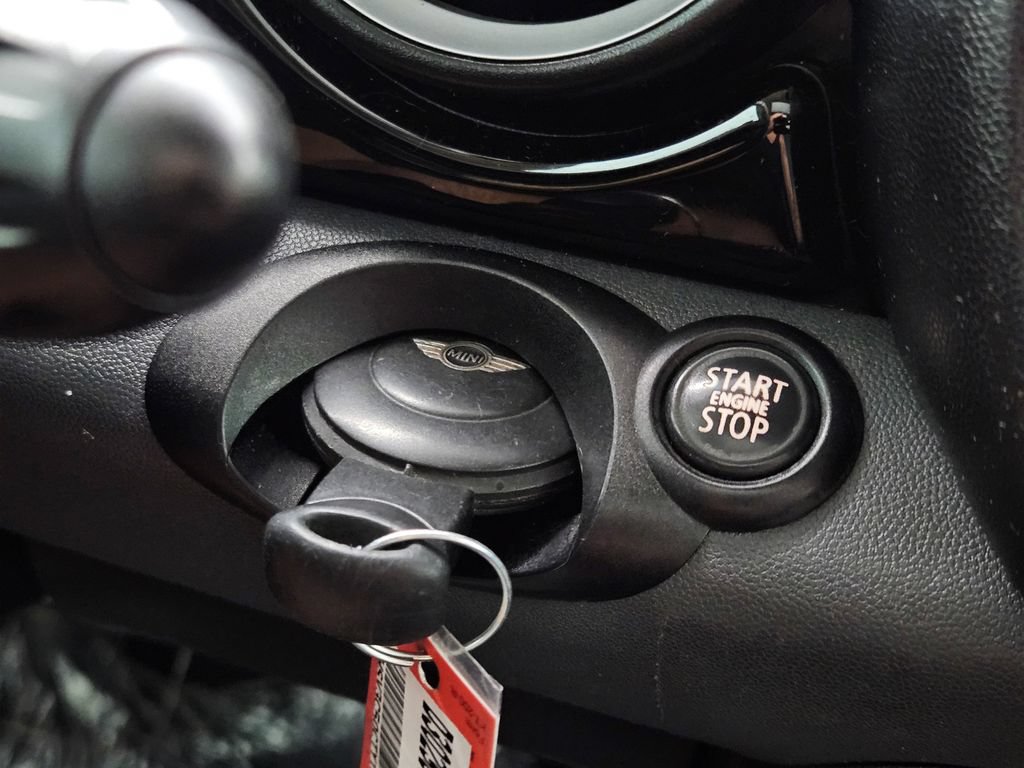 Used 2012 MINI Cooper S FWD image 19