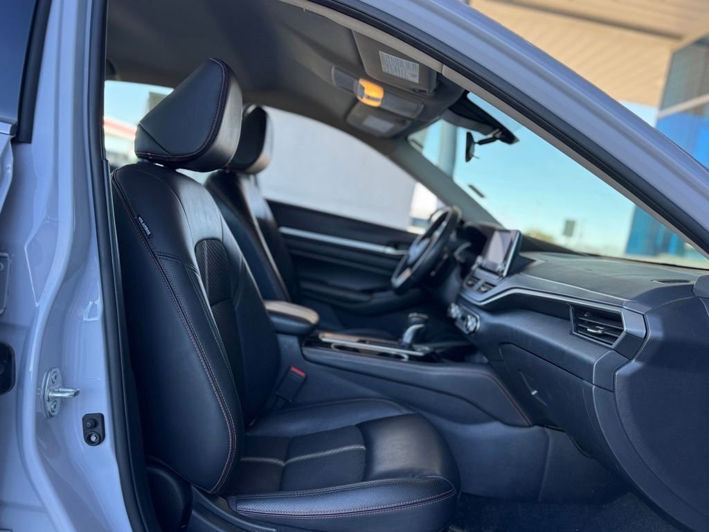 Used 2024 Nissan Altima 2.5 SR image 24