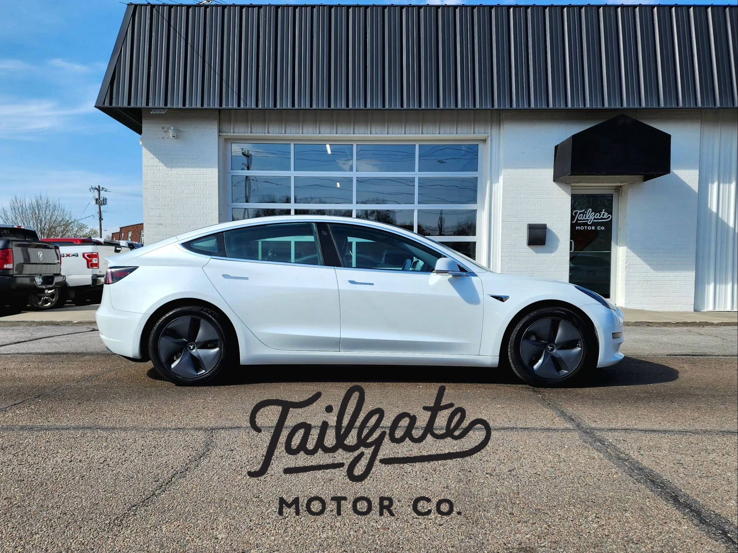 Used 2019 Tesla Model 3 Long Range image 1