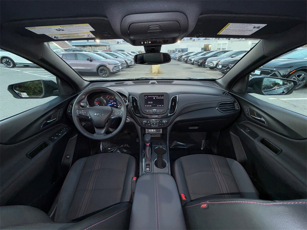 Used 2023 Chevrolet Equinox RS image 18