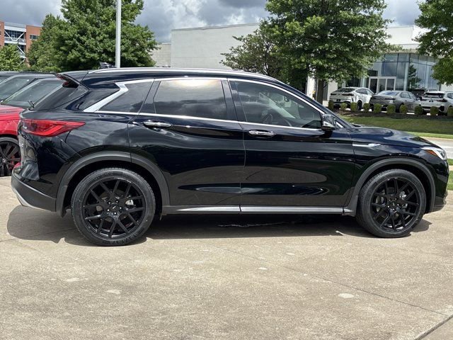 Used 2021 INFINITI QX50 Sensory AWD/4WD image 2