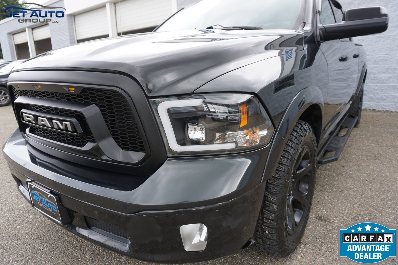 Used 2016 RAM 1500 Laramie AWD/4WD image 5