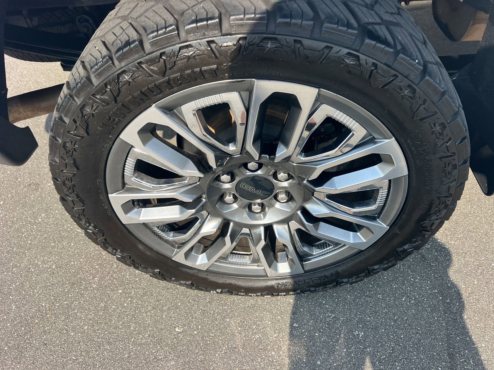 Used 2018 GMC Sierra 1500 SLT image 11