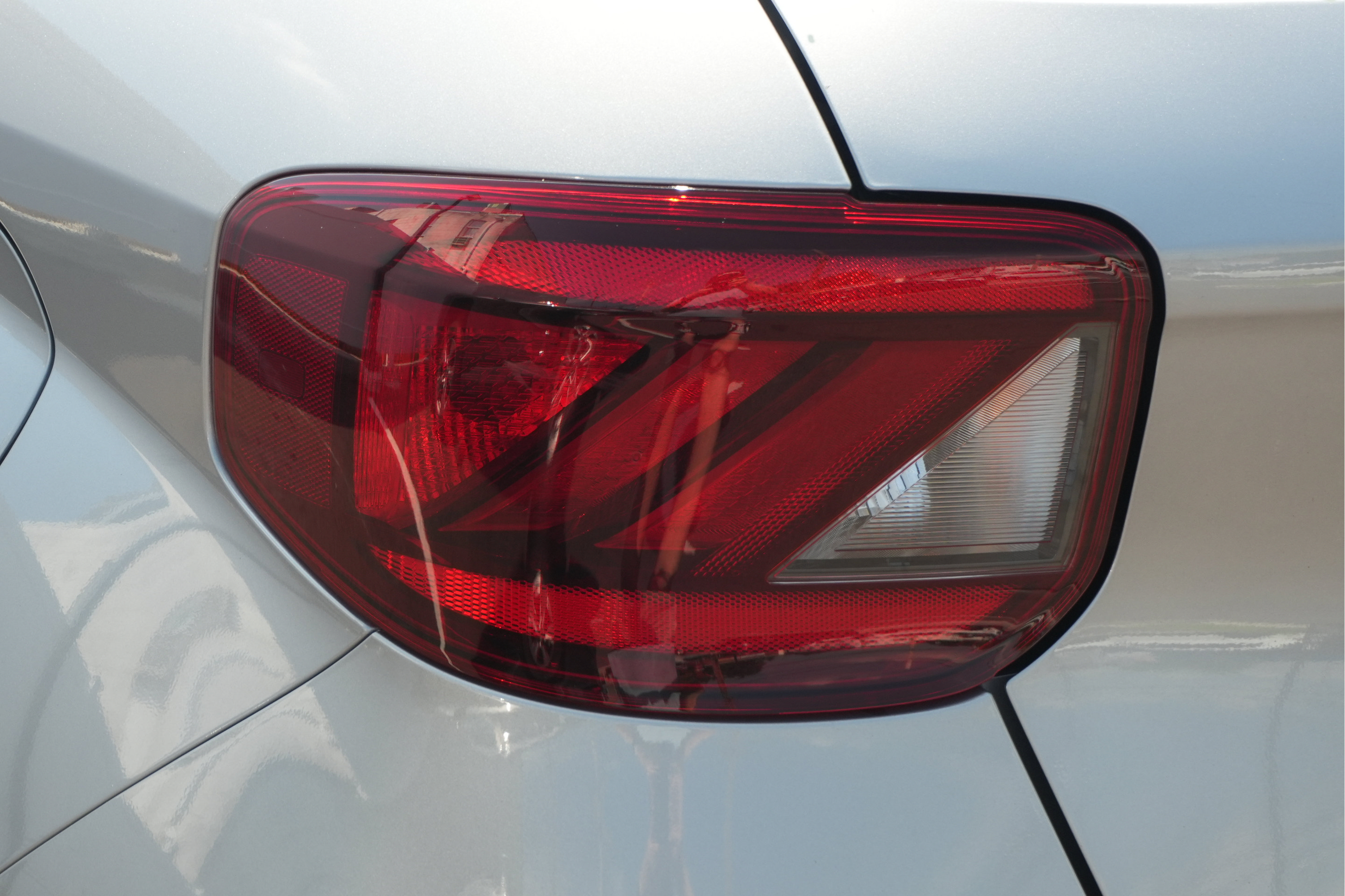 Used 2025 Hyundai Venue SEL FWD image 48
