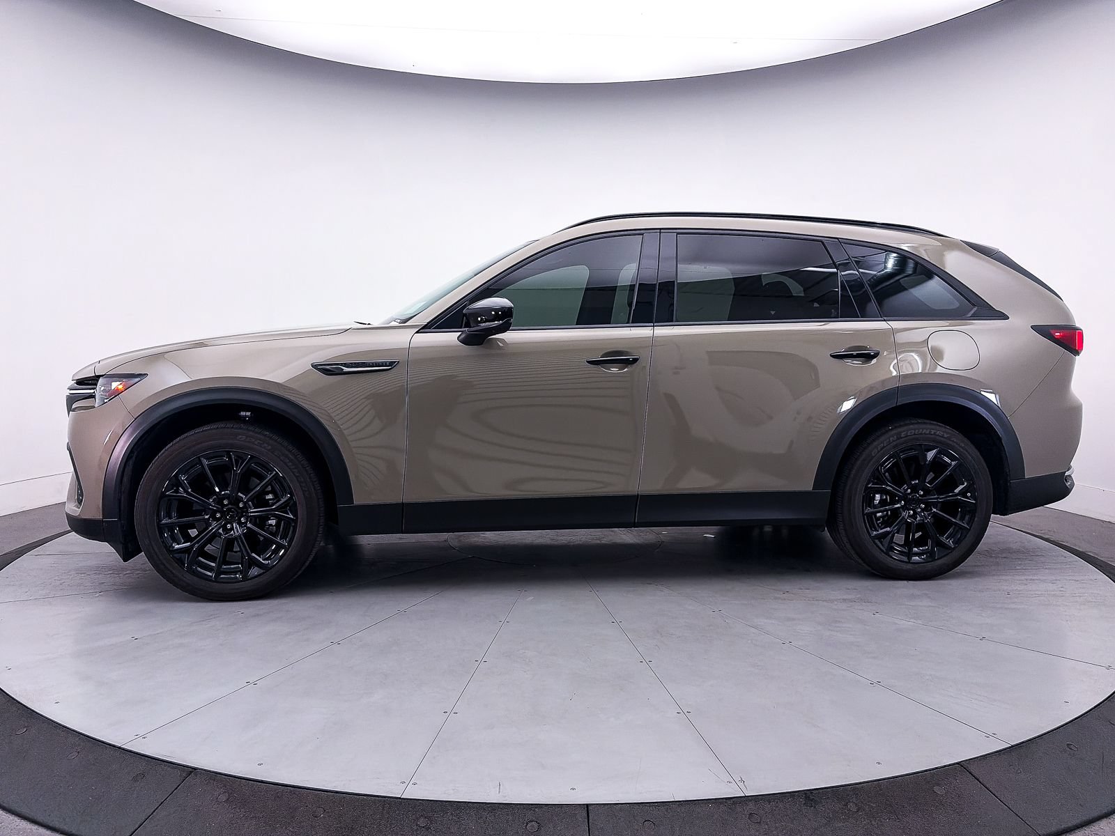 Certified 2026 MAZDA CX-70 3.3 Turbo w/ Premium Plus Pkg AWD/4WD image 40