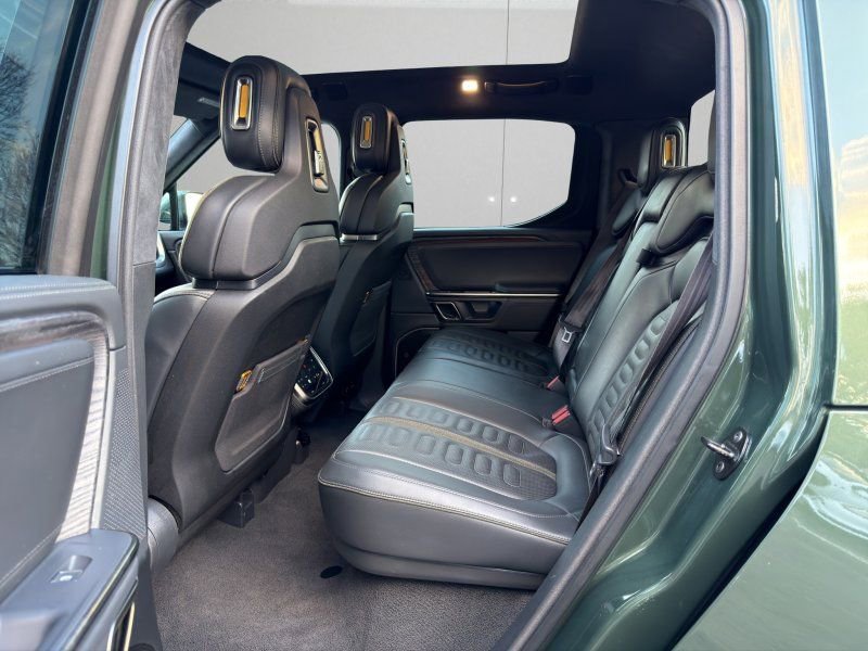Used 2023 Rivian R1T Adventure image 10
