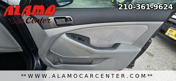 Used 2011 Kia Optima LX FWD image 18