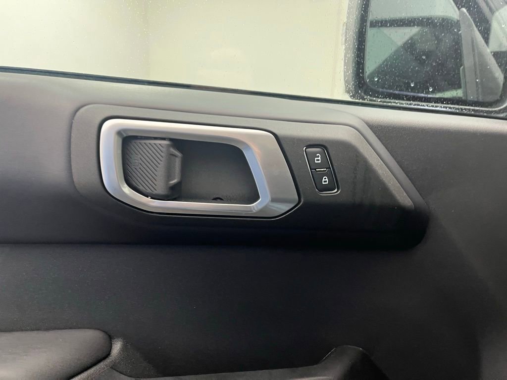 New 2025 Ford Bronco Outer Banks image 17