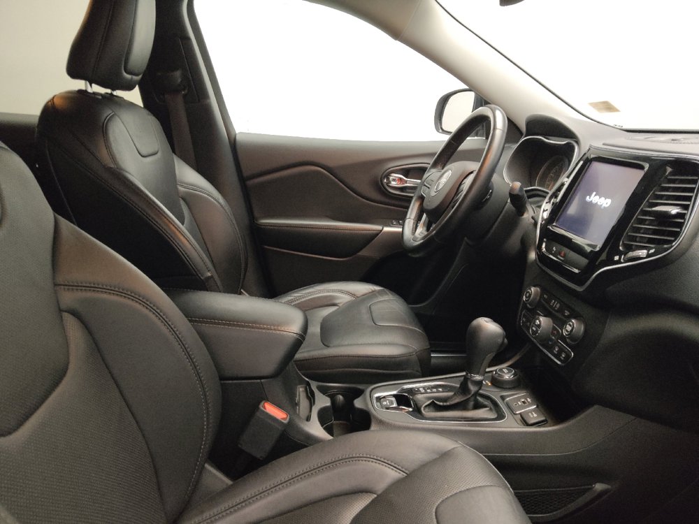 Used 2020 Jeep Cherokee Limited image 21
