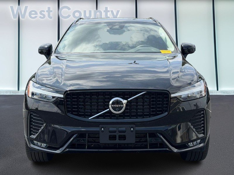 Certified 2025 Volvo XC60 B5 Plus w/ Climate Package AWD/4WD image 10
