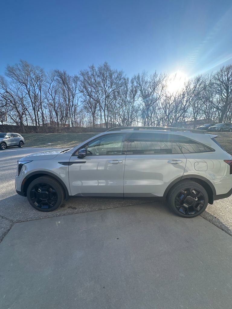 New 2026 Kia Sorento SX image 4
