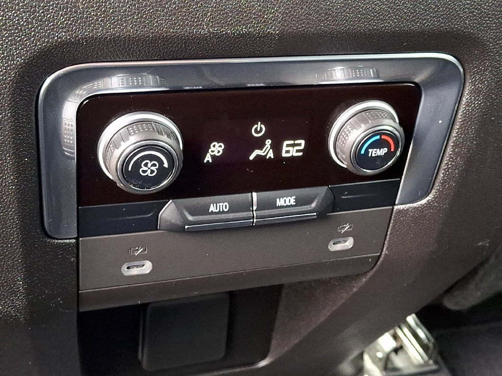 Used 2023 Chevrolet Tahoe LT AWD/4WD image 15