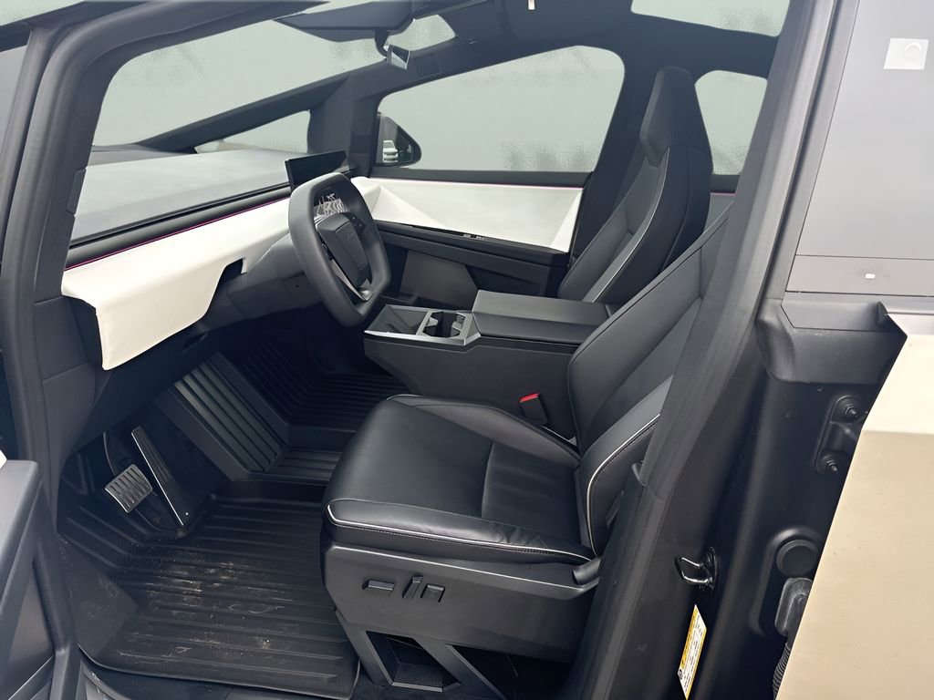 Used 2024 Tesla Cybertruck AWD Crew Cab image 9