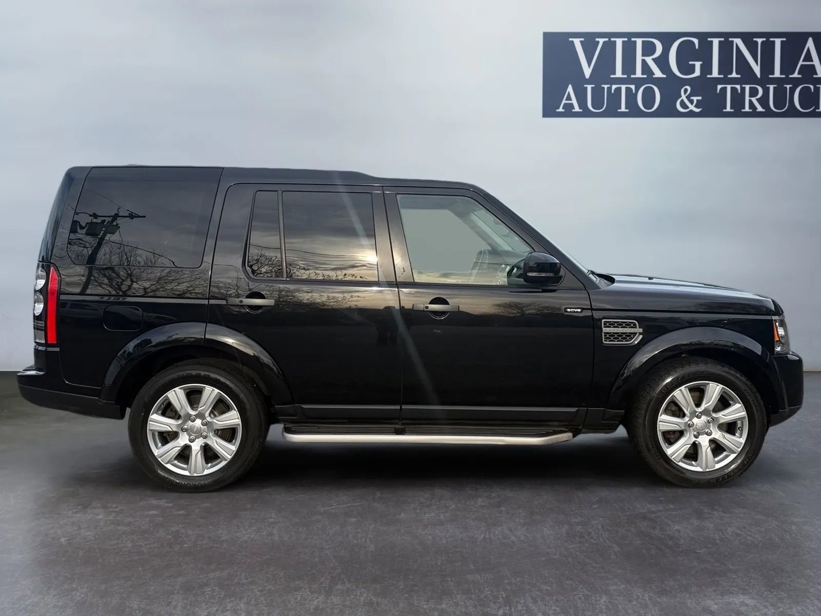 Used 2015 Land Rover LR4 HSE AWD/4WD image 6