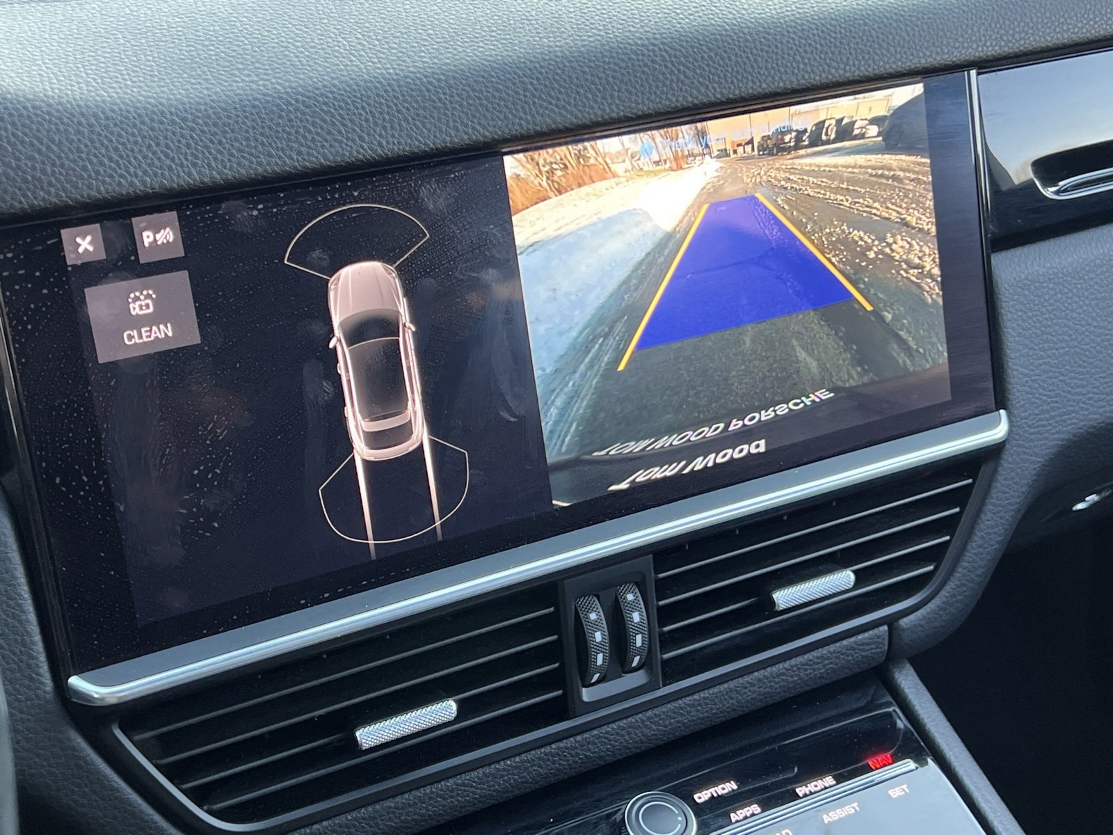 Certified 2021 Porsche Cayenne Coupe image 26