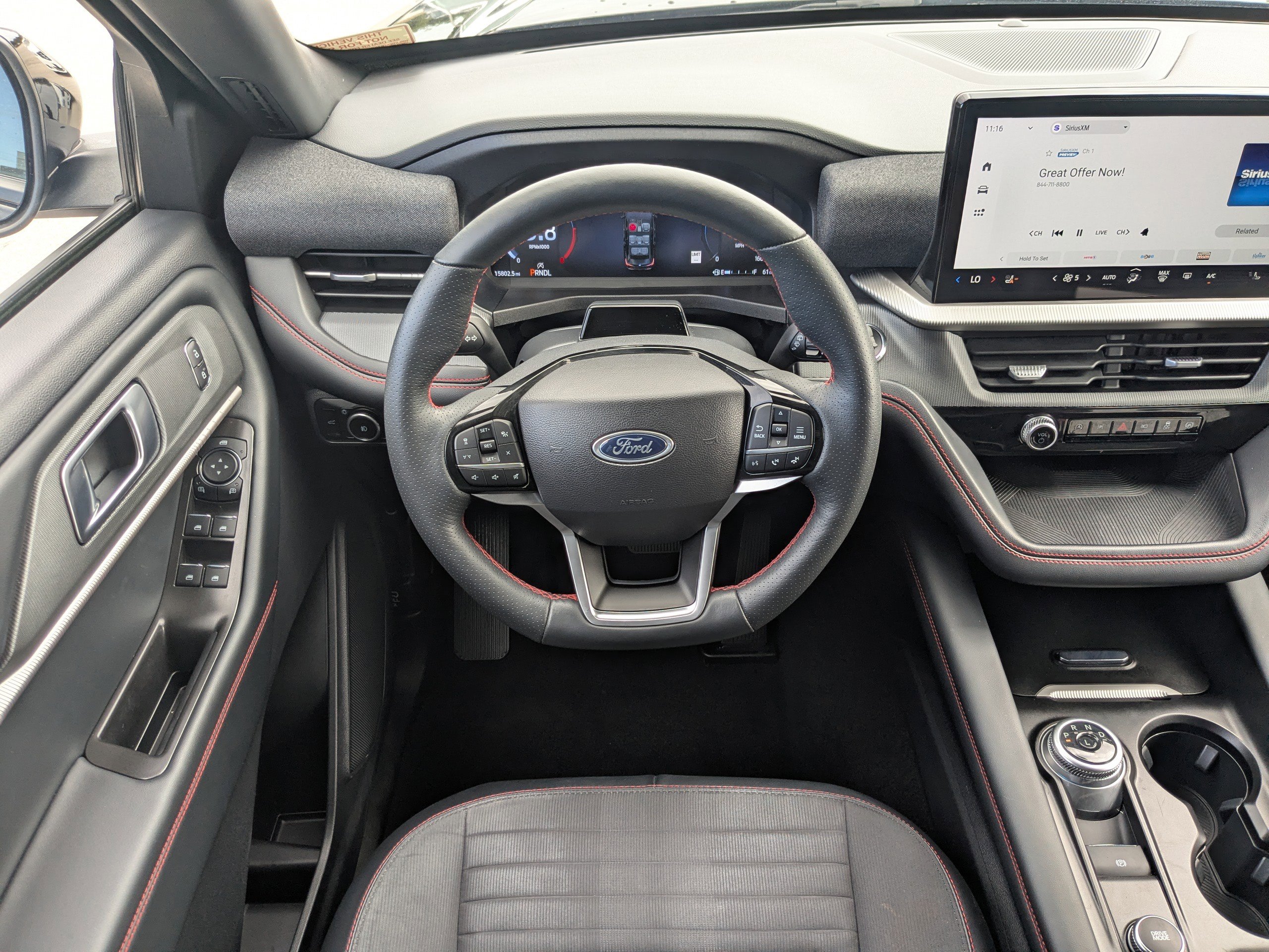 Used 2025 Ford Explorer ST-Line w/ ST-Line Street Pack image 20