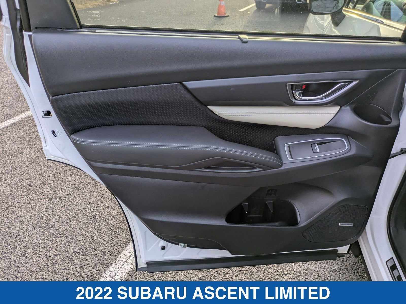 Used 2022 Subaru Ascent Limited w/ Technology Package image 30