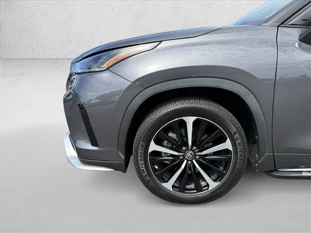 Used 2021 Toyota Highlander XSE FWD image 27
