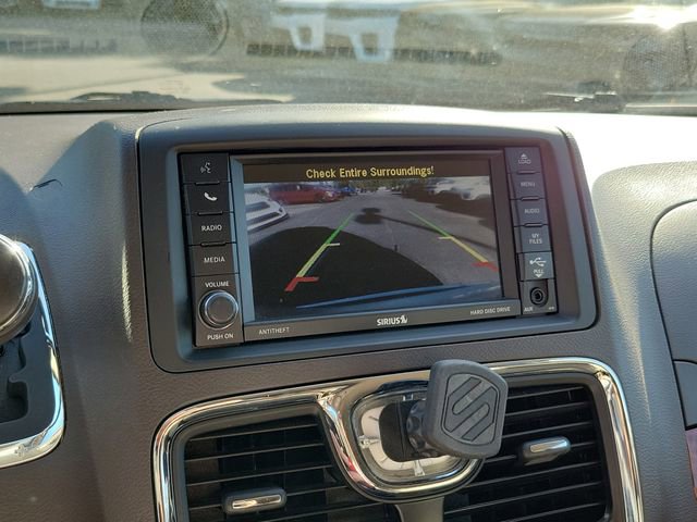 Certified 2016 Chrysler Town & Country Touring w/ Driver Convenience Group image 23