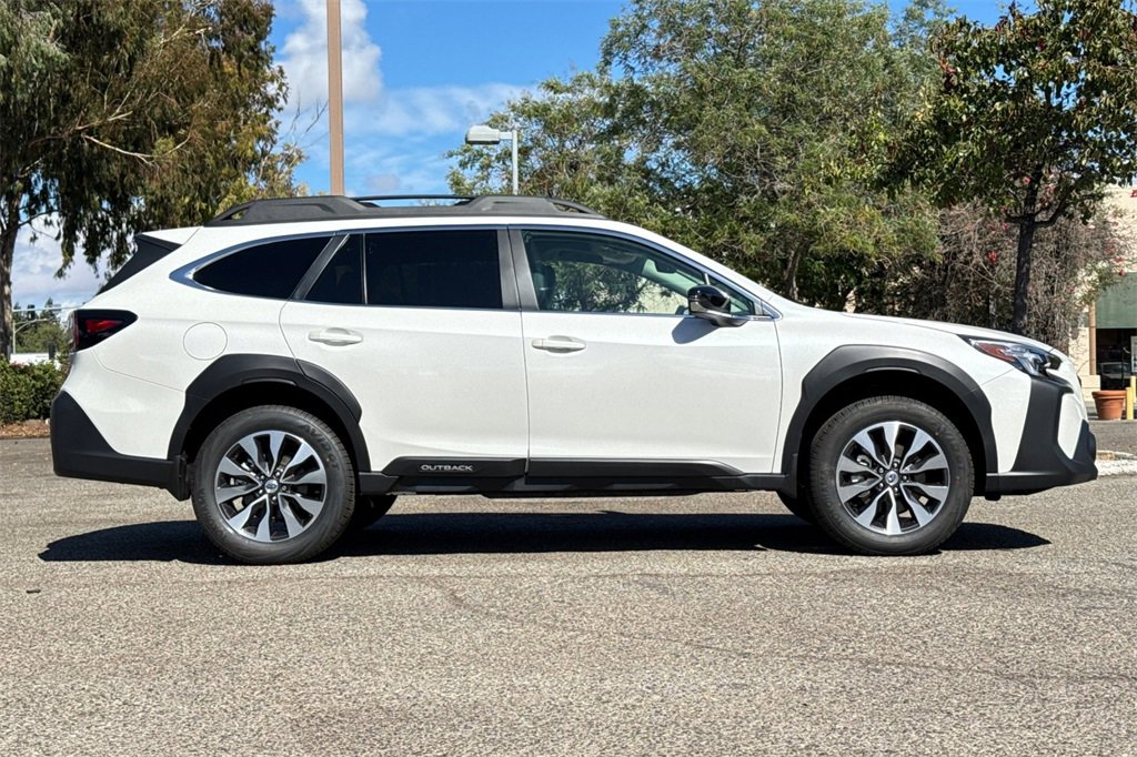New 2025 Subaru Outback Limited image 4