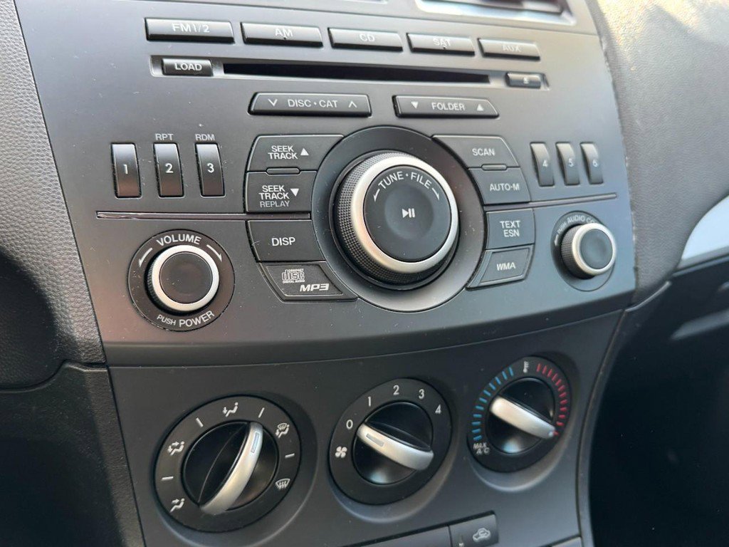 Used 2012 MAZDA MAZDA3 i Sport image 19